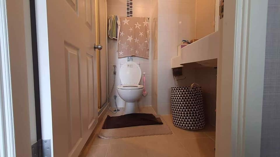 4359-ให้เช่าคอนโดลุมพินีเพลส-พระราม9-ห้องริม-วิวสระว่ายน้ำ