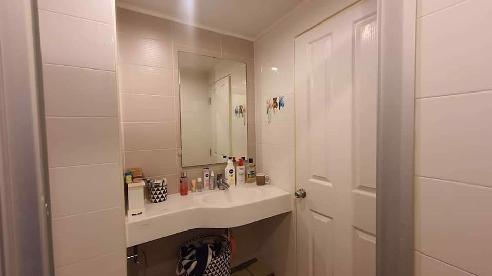 4359-ให้เช่าคอนโดลุมพินีเพลส-พระราม9-ห้องริม-วิวสระว่ายน้ำ