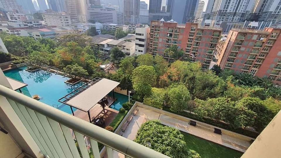 4359-ให้เช่าคอนโดลุมพินีเพลส-พระราม9-ห้องริม-วิวสระว่ายน้ำ