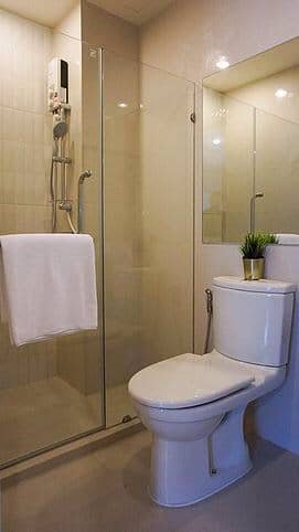 2548-1-new-condo-for-rent-condo-life-asoke-still-available-