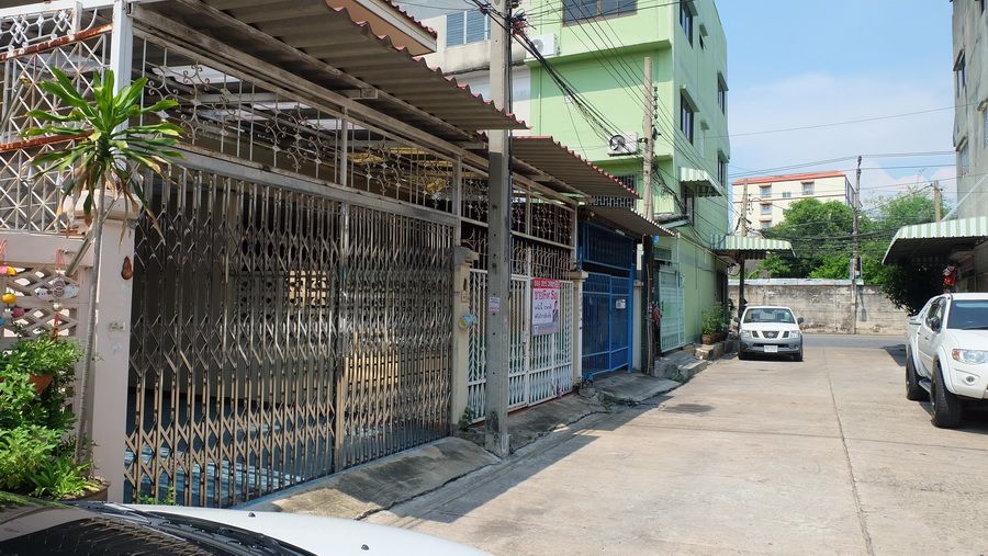 ขาย-ทาวน์เฮาส์-2-ชั้น-สุขุมวิท-105-ลาซาล-แบริ่ง-บางนา-ศรีนครินทร์-ใกล้-bts-แบริ่ง-ทางด่วนบางนา-