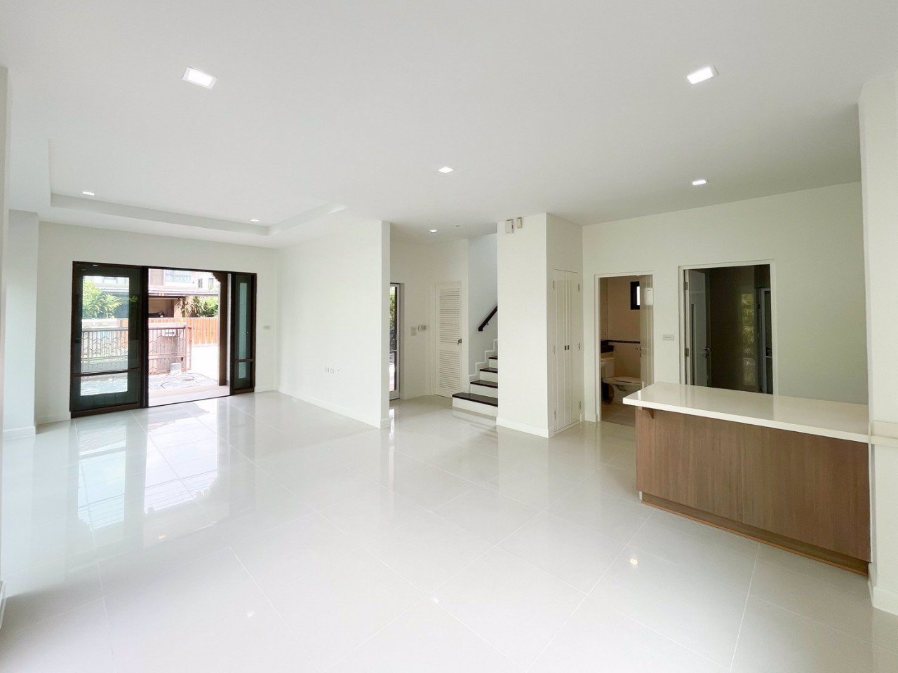 ขายบ้านเศรษฐสิริ-วัชรพล-ไซส์ใหญ่-ติดถนนสุขาภิบาล-5-ทำเลหน้าสำนักงานเขตสายไหม-เดินทางสะดวก