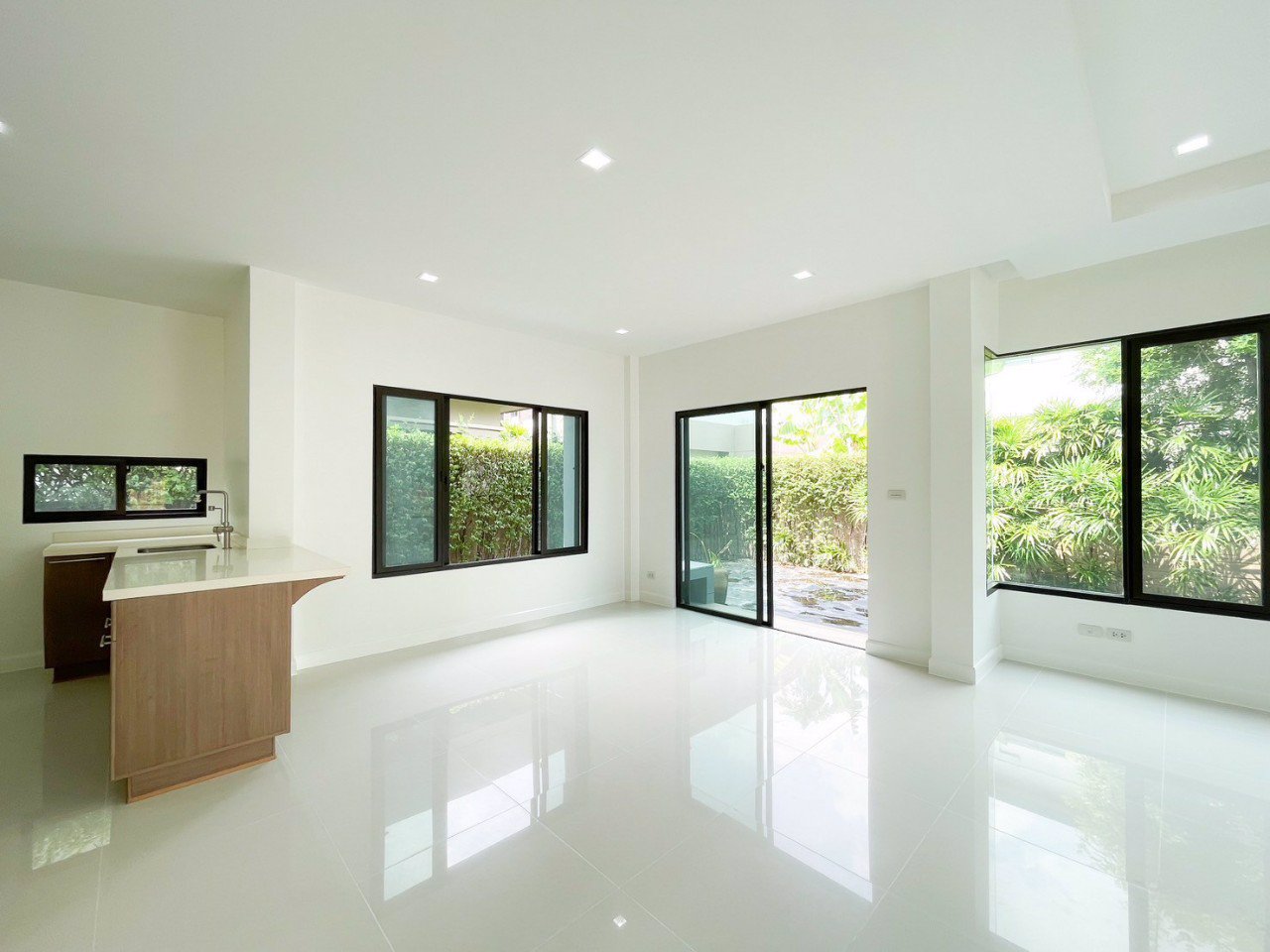 ขายบ้านเศรษฐสิริ-วัชรพล-ไซส์ใหญ่-ติดถนนสุขาภิบาล-5-ทำเลหน้าสำนักงานเขตสายไหม-เดินทางสะดวก