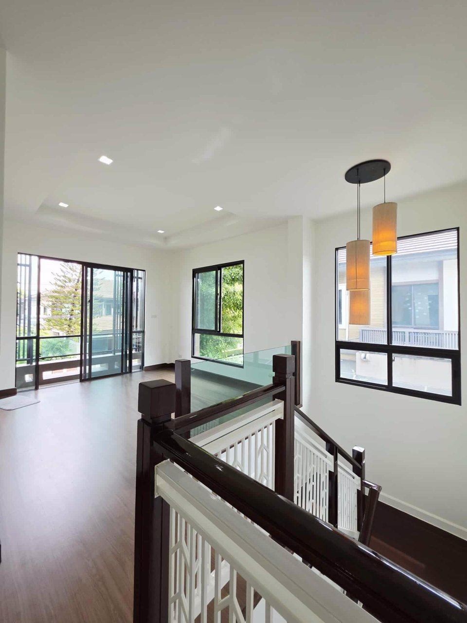 ขายบ้านเศรษฐสิริวัชรพล-ติดถนนเมนสุขาภิบาล5-หน้าสำนักงานเขตสายไหม