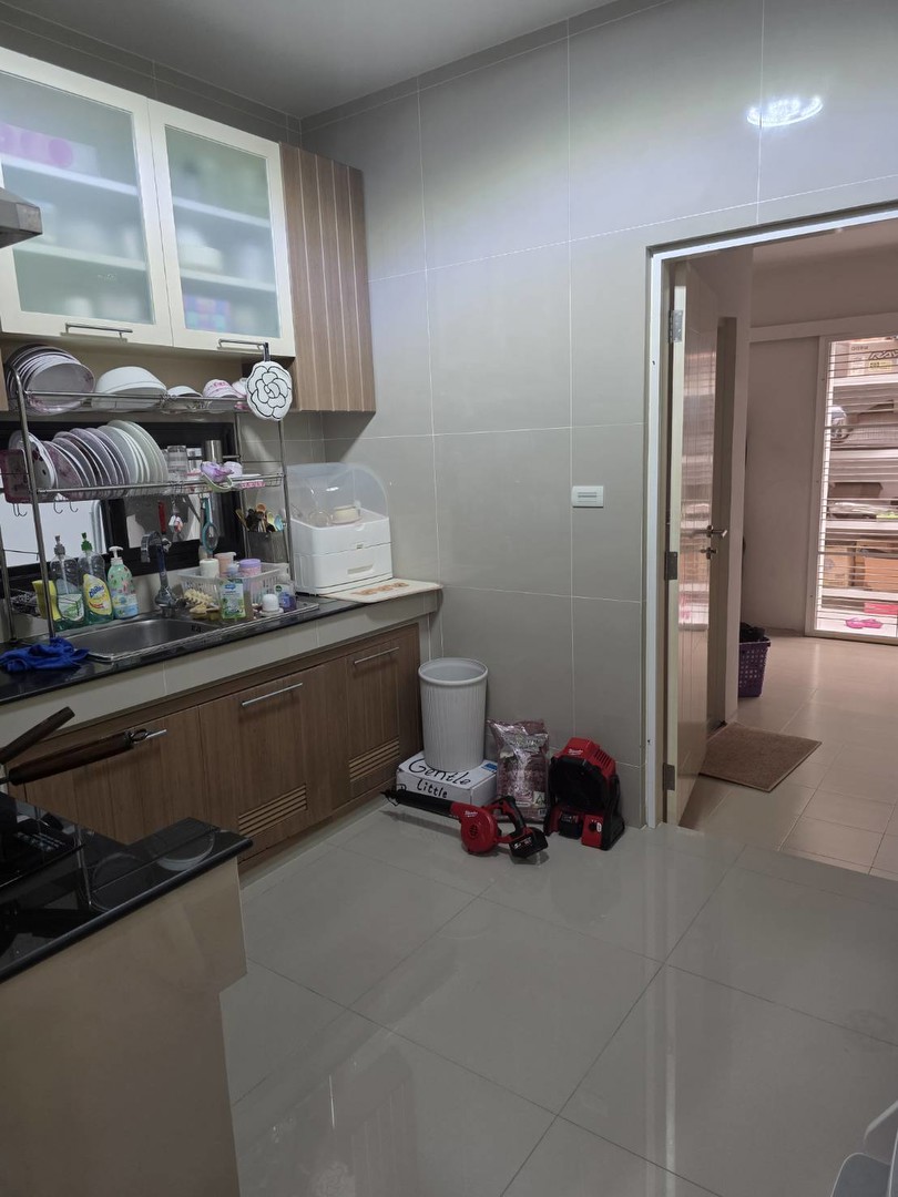 ขายบ้านเศรษฐสิริวัชรพล-ติดถนนสุขาภิบาล5-หน้าสำนักงานเขตสายไหม-แบบสี่ห้องนอน