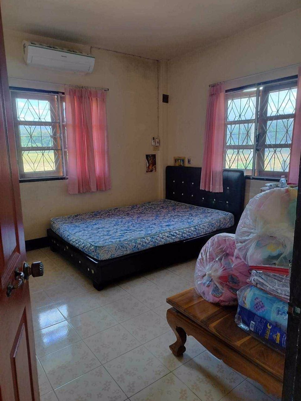 ขายบ้านพร้อมที่ดิน-เนื้อที่บริเวณรอบบ้าน-2งาน-05-ตรว