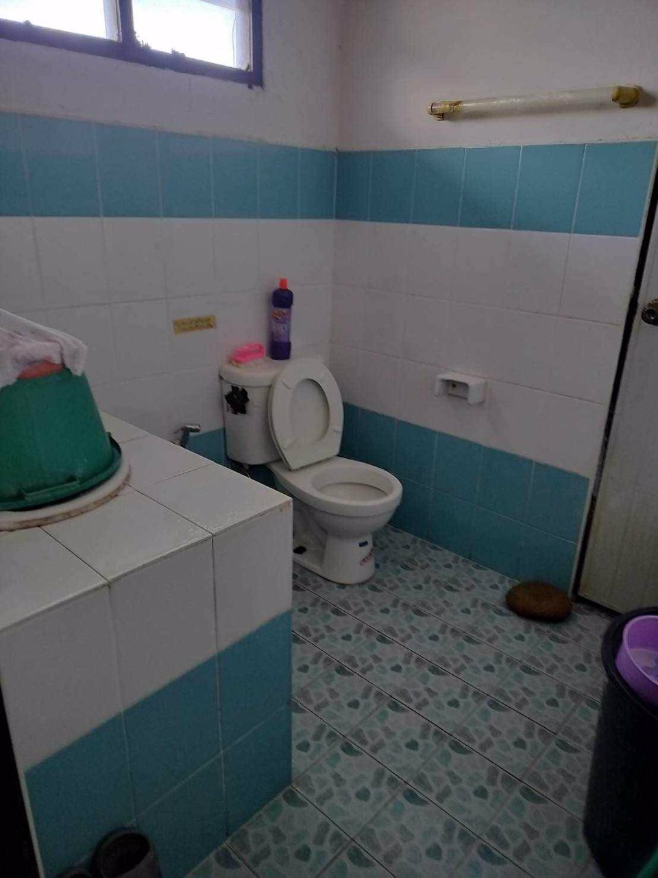 ขายบ้านพร้อมที่ดิน-เนื้อที่บริเวณรอบบ้าน-2งาน-05-ตรว