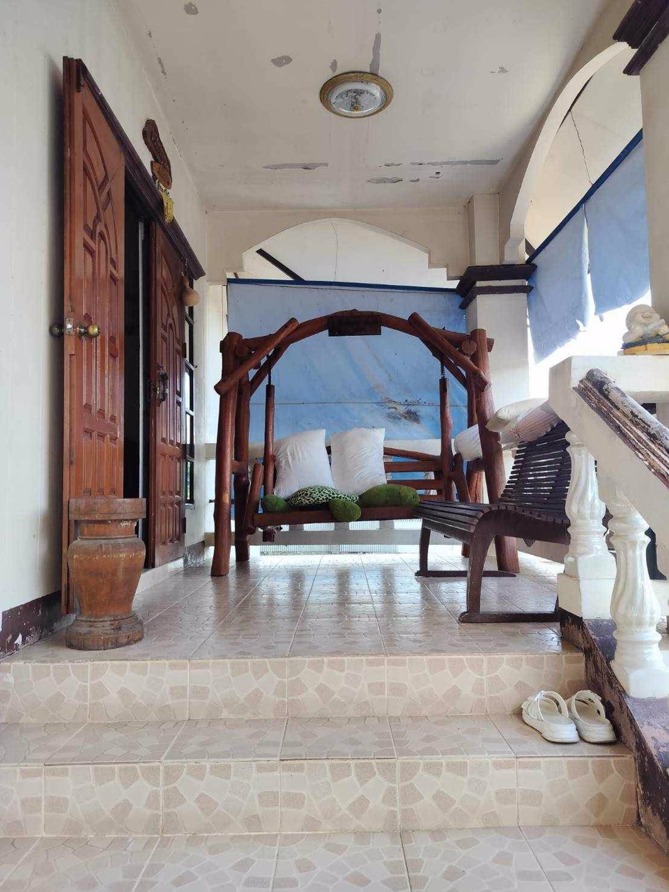 ขายบ้านพร้อมที่ดิน-เนื้อที่บริเวณรอบบ้าน-2งาน-05-ตรว