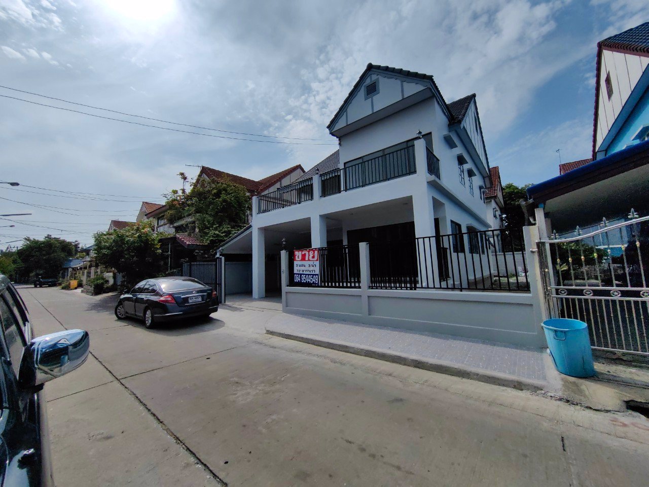 ขายบ้านเดี่ยว-2-ชั้น-หมู่บ้านลานทอง-ปากเกร็ด-บ้านสวย-ปรับปรุงใหม่ทั้งหลัง