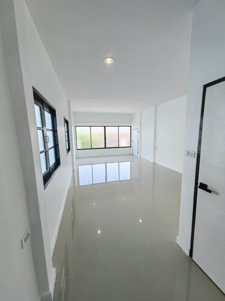 ขายบ้านเดี่ยว-2-ชั้น-หมู่บ้านลานทอง-ปากเกร็ด-บ้านสวย-ปรับปรุงใหม่ทั้งหลัง