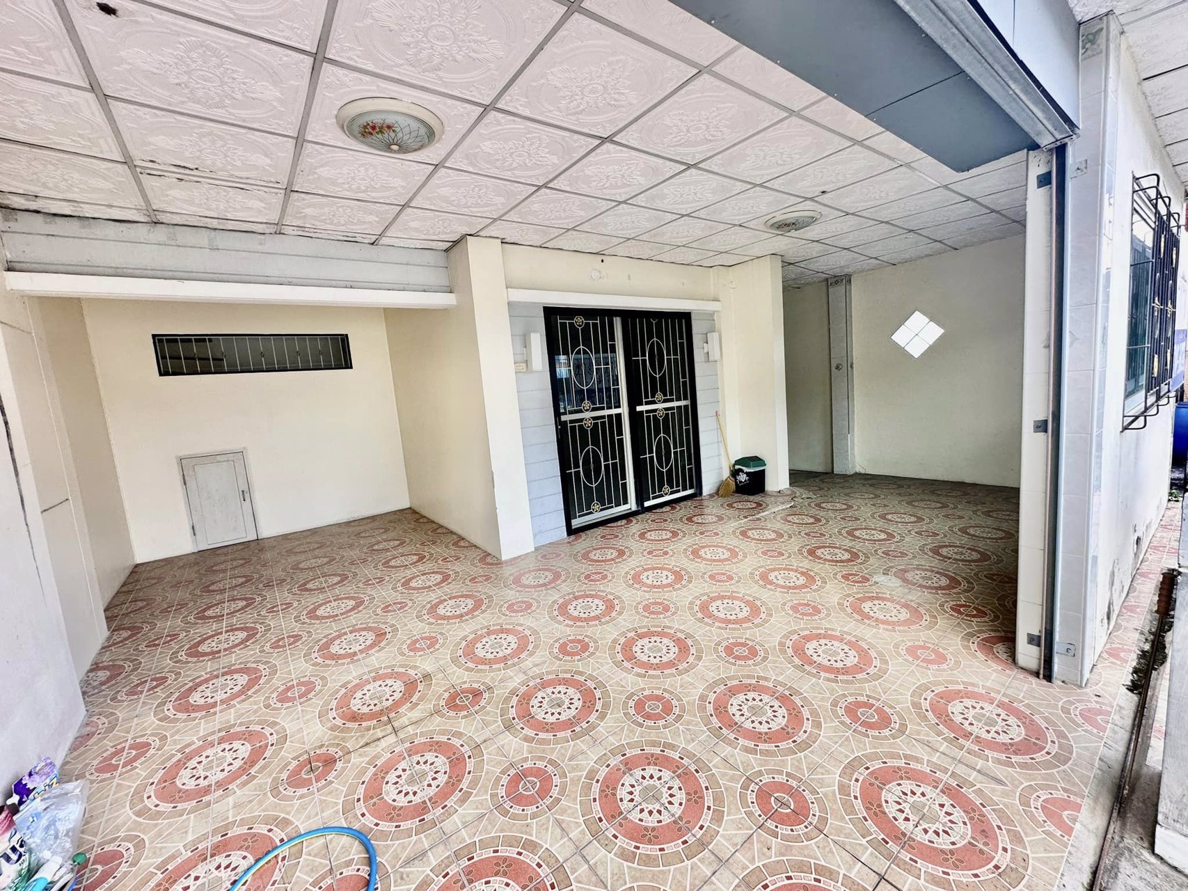 ขายถูก-หมู่บ้านพฤกษา-52-2-หลังริม-ถนนเมน