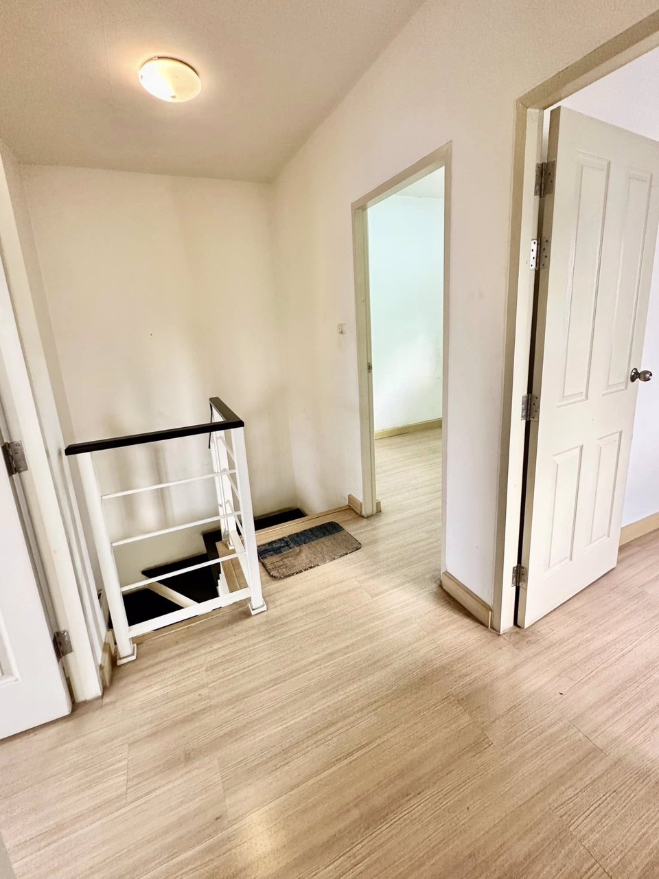 ขายถูก-หมู่บ้านพฤกษา-52-2-หลังริม-ถนนเมน