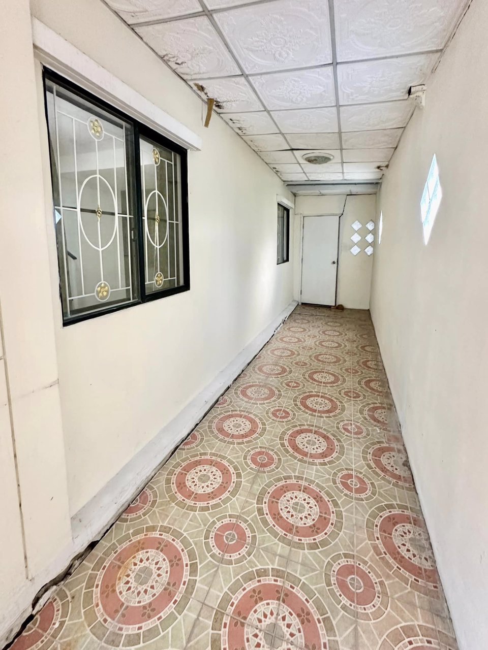 ขายถูก-หมู่บ้านพฤกษา-52-2-หลังริม-ถนนเมน