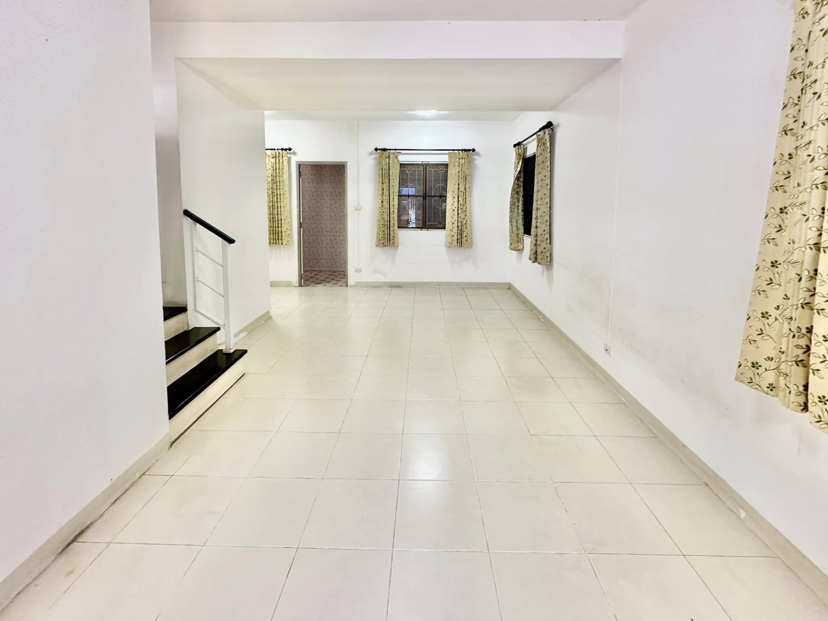 ขายถูก-หมู่บ้านพฤกษา-52-2-หลังริม-ถนนเมน