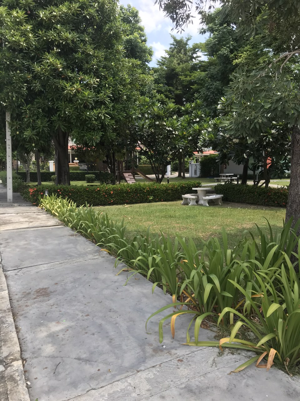 ทาวน์โฮม-3-ชั้น-บ้านสภาพใหม่-หมู่บ้านศุภาลัย-สวนหลวง-ประเวศ-ติด-ถนนเฉลิมพระเกียรติ-ร9