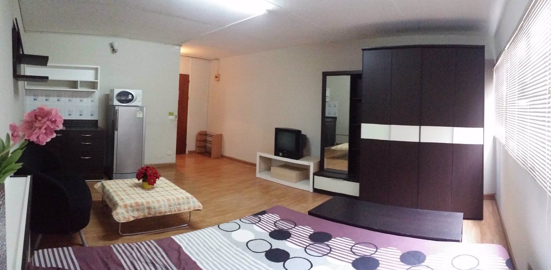 ห้องพักใหม่ป๊อปปูล่าคอนโดเมืองทองราคาถูกรายวันรายเดือน