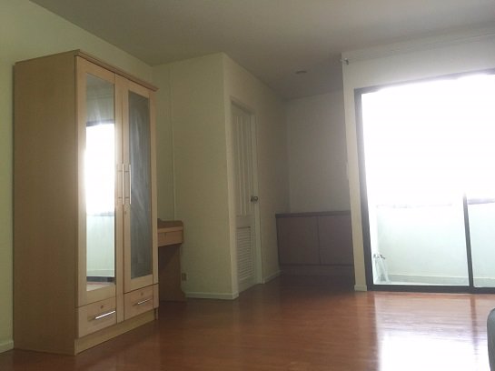 ขายคอนโด-ภาวนาพาวิลเลี่ยน-คอนโดอยู่สบาย-ติดถนนลาดพร้าววังหิน-เดินทางสะดวก