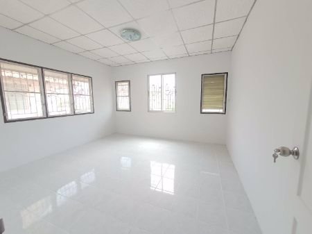 ขาย-ทาวน์โฮม-อีสเทิร์นแลนด์-แอนด์-เฮ้าส์3-ขนาด-18-ตรว-พื้นที่-80-ตรม