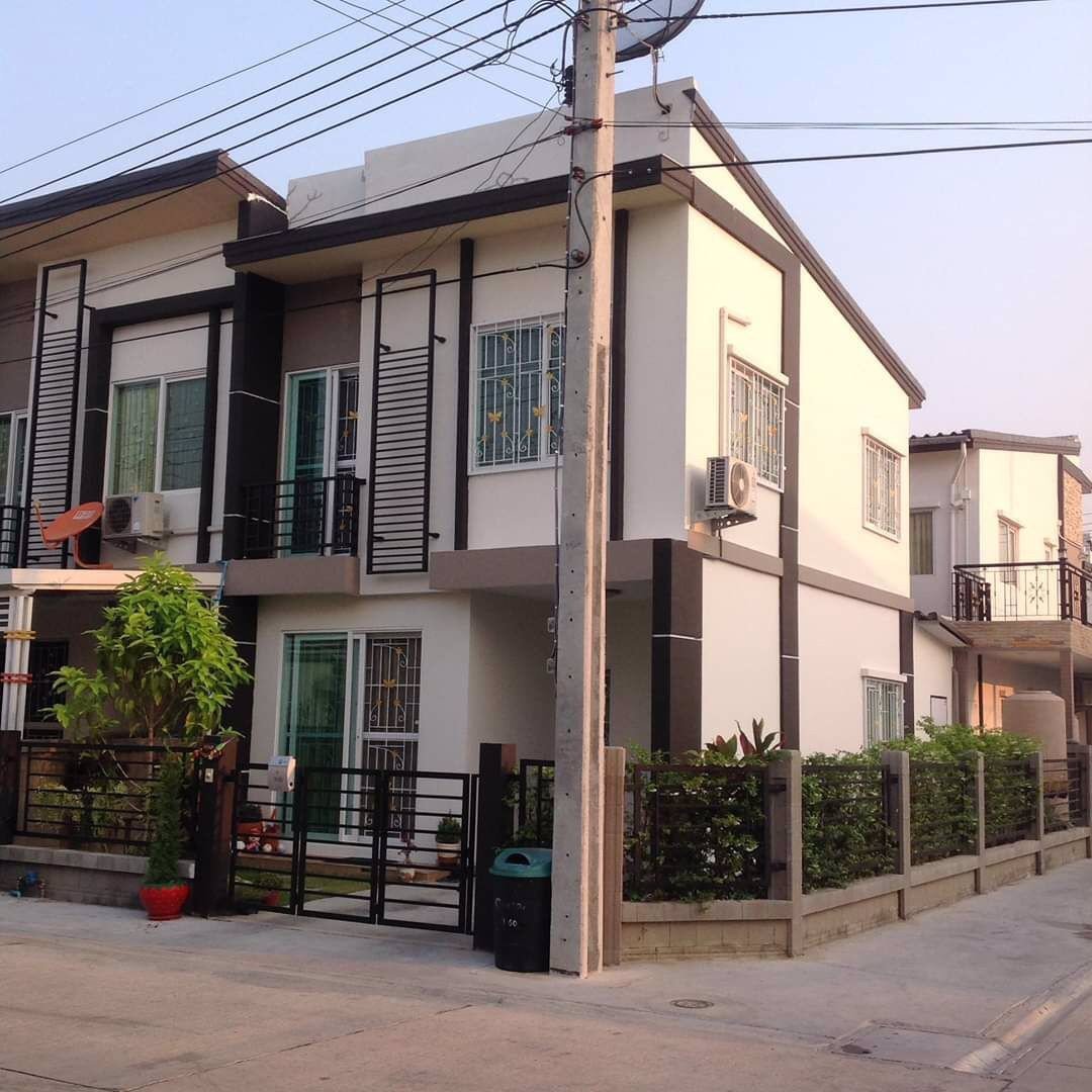ขายทาวน์โฮม-2-ชั้น-บ้านหลังหัวมุม-หมู่บ้าน-กัสโต้-สาทร-ตากสิน