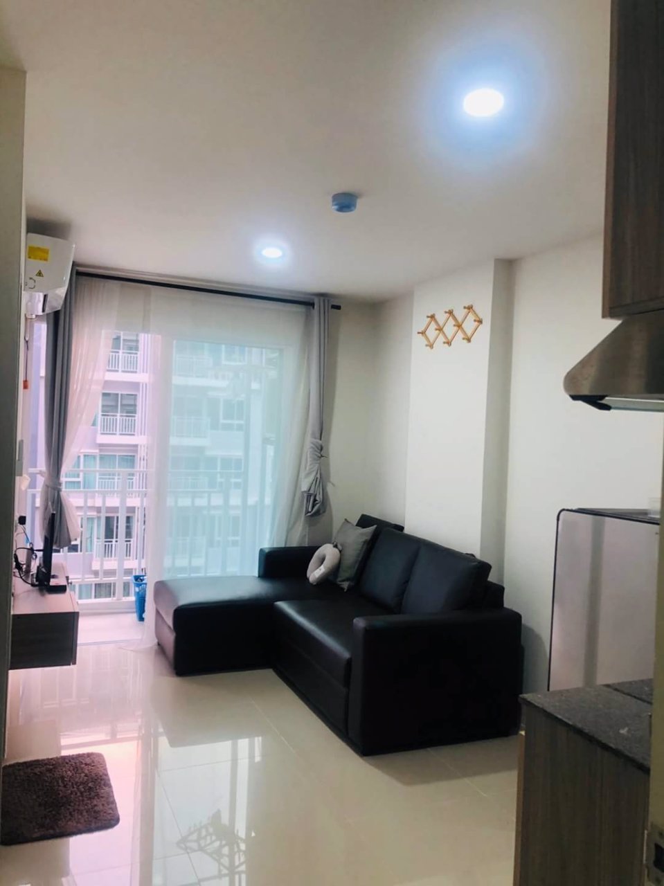 คอนโดว่างให้เช่า-royalhill-condo