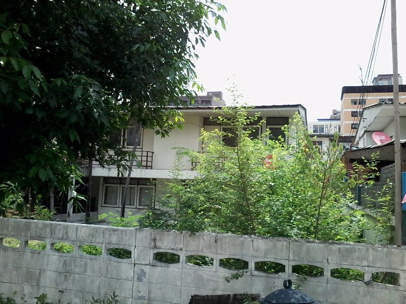 ขายที่ดินในซอยรามคำแหง-48-ใกล้เดอะมอลล์บางกะปิ-รถไฟฟ้า-2-สายผ่าน