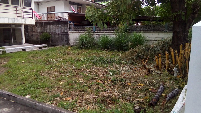 ขายที่ดินในซอยรามคำแหง-48-ใกล้เดอะมอลล์บางกะปิ-รถไฟฟ้า-2-สายผ่าน