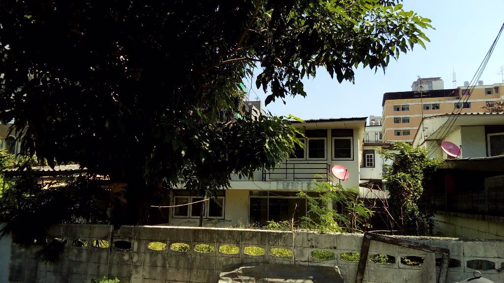 ขายที่ดินในซอยรามคำแหง-48-ใกล้เดอะมอลล์บางกะปิ-รถไฟฟ้า-2-สายผ่าน