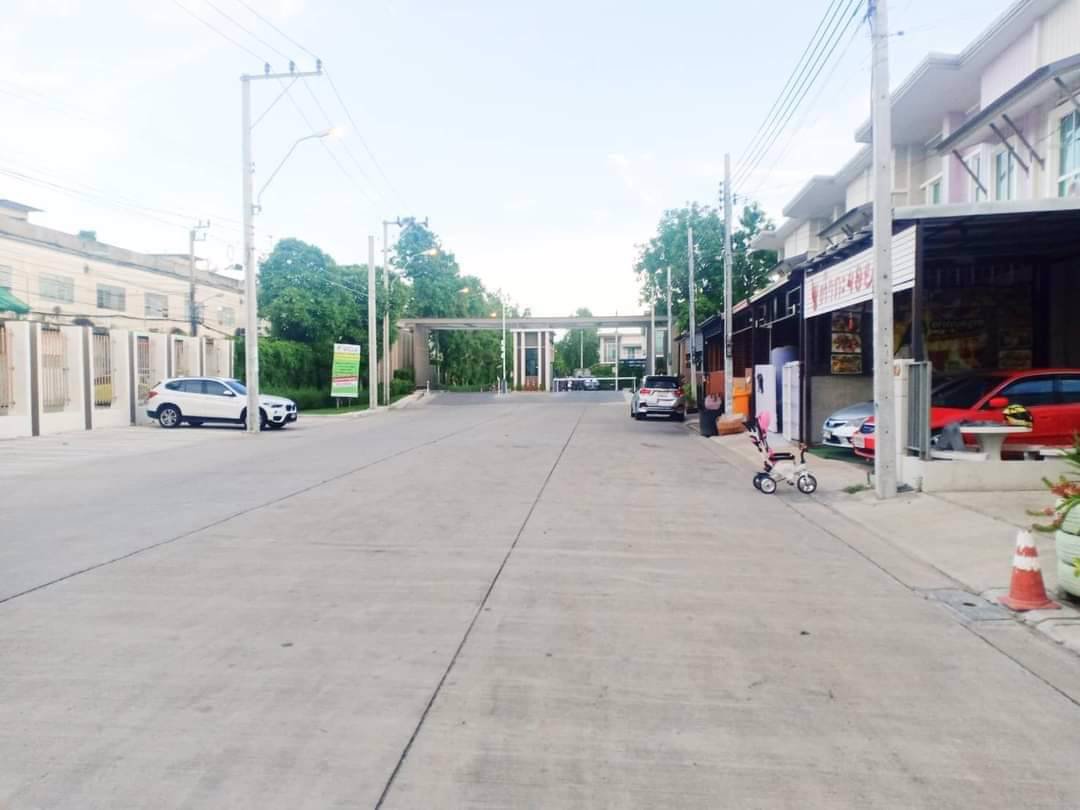 ขาย-ทาวน์โฮม-หมู่บ้านพฤกษาวิลล์-80-พระราม2-ท่าข้าม-ทำเลดีมาก