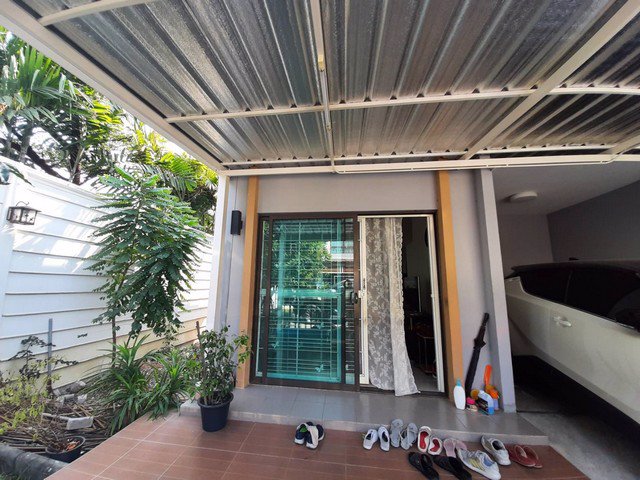 ขายทาวน์เฮ้าส์-พฤกษาไพรม์-ศรีนครินทร์-2-ชั้น-เนื้อที่-245-ตรว-หลังมุม