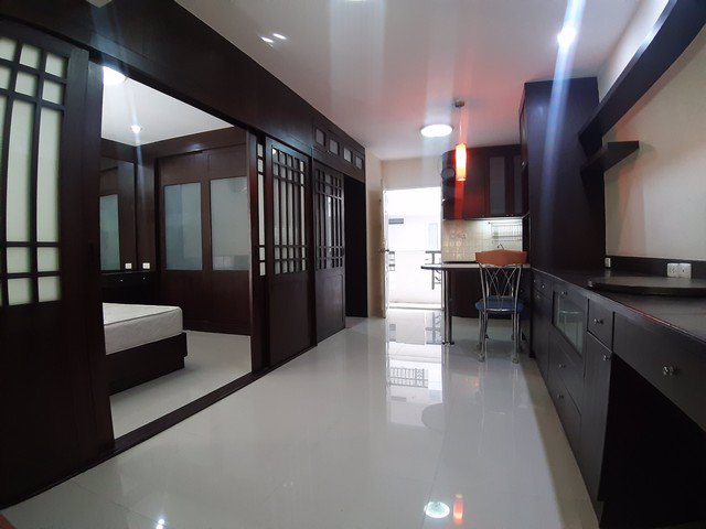 ขายเดอะ-พาร์คแลนด์-บางนา-1-นอน-มีที่จอดรถประจำ-บิ้วอินอย่างดี-อยู่ได้ทันที