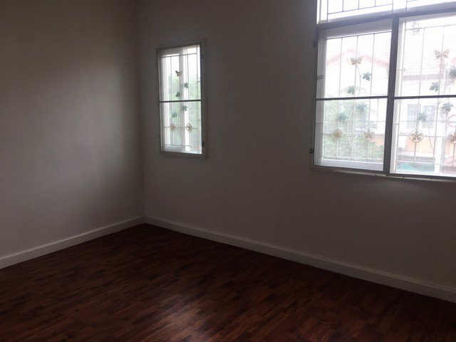 ให้เช่าทาวน์เฮ้าส์-the-connect-8-วงแหวน-บางนา-กม-10-3-นอน-2-น้ำ