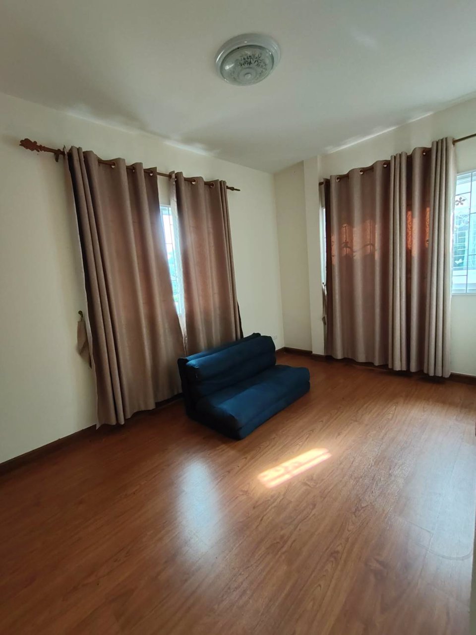 ขายบ้านแฝด-2-ชั้น-หมู่บ้านคุณาสิริ-2-บางบัวทอง-หลังมุม