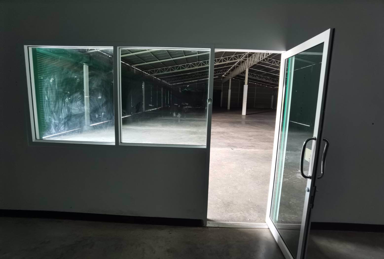 ขายด่วนที่ดิน-อพิบูลฯ-จอุบล-ติดถนน-7-ไร่-3-งาน-ไร่ละ-25-ล้าน-หน้ากว้าง-200เมตร