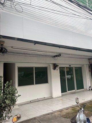 ขายด่วนอาคารพาณิชย์-2คูหา-ทำเลติดตลาดสดเทศบาลวารินฯอุบล