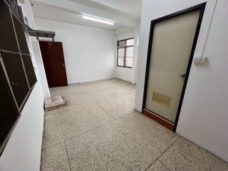 ขายด่วนอาคารพาณิชย์-2คูหา-ทำเลติดตลาดสดเทศบาลวารินฯอุบล