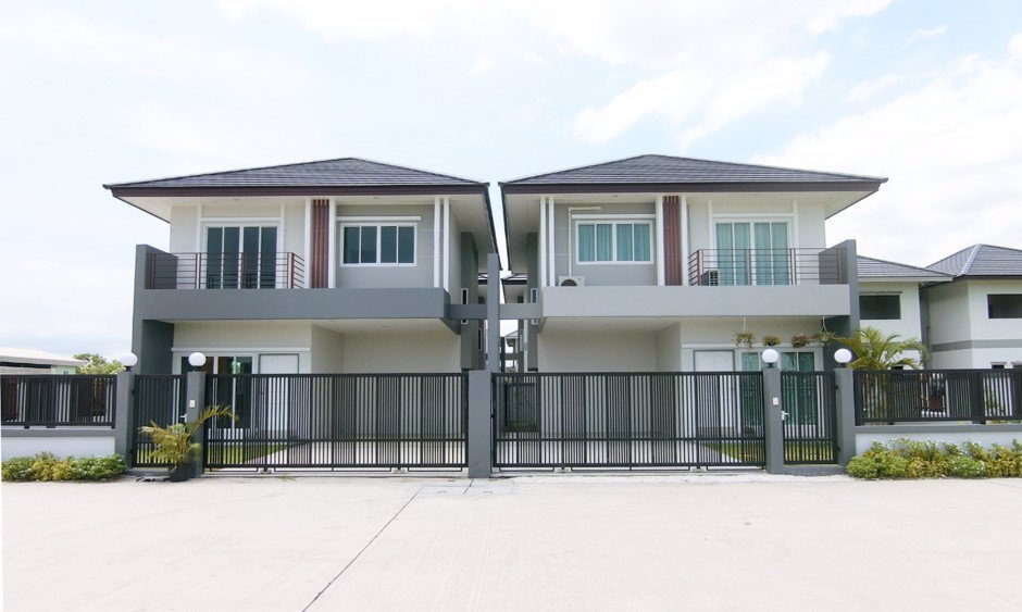 ขายบ้านแฝด-395-ตรว-3-ห้องนอน-3-ห้องน้ำ-2-จอด-พื้นที่ใช้สอย-150-ตรม-3290000-บาท