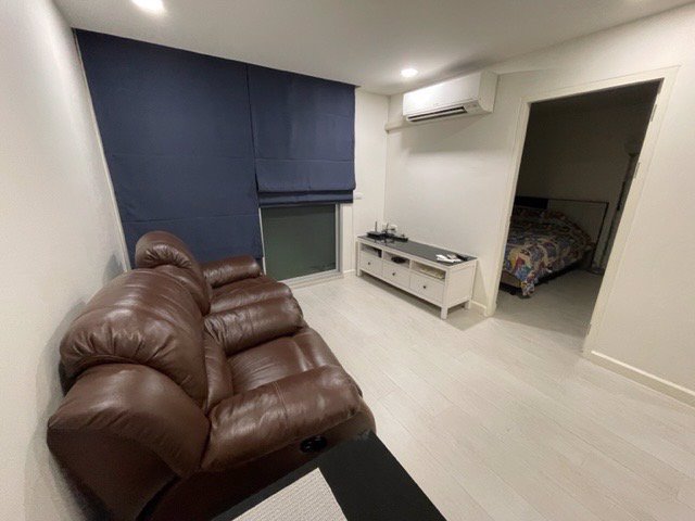 ขายถูก-คอนโดเดอะคริส-รัชดา-3-พร้อมเฟอร์นิเจอร์ครบ-the-kris-3-condo-