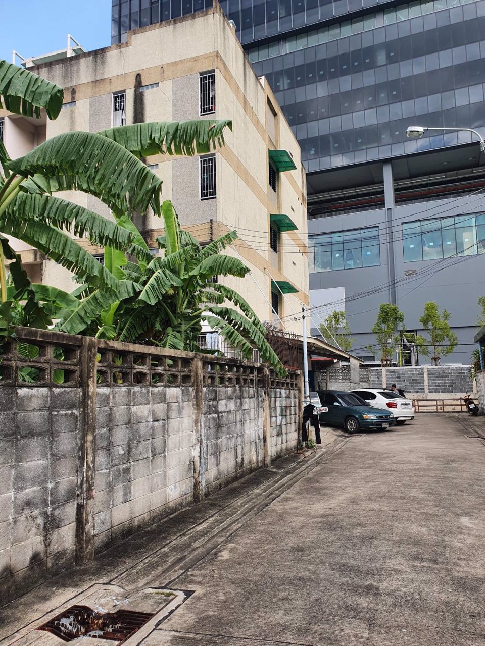 ขายด่วน-ที่ดิน-100-ตารางวา-พร้อมอพาร์ทเม้น-จำนวน32ห้อง