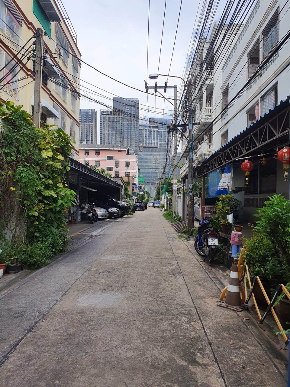 ขายด่วน-ที่ดิน-100-ตารางวา-พร้อมอพาร์ทเม้น-จำนวน32ห้อง