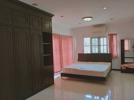 บ้านเช่า-หมู่บ้านอัมพรเพลส-ศรีราชา