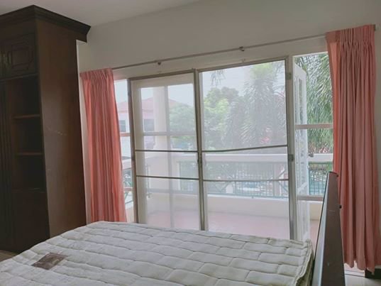 บ้านเช่า-หมู่บ้านอัมพรเพลส-ศรีราชา