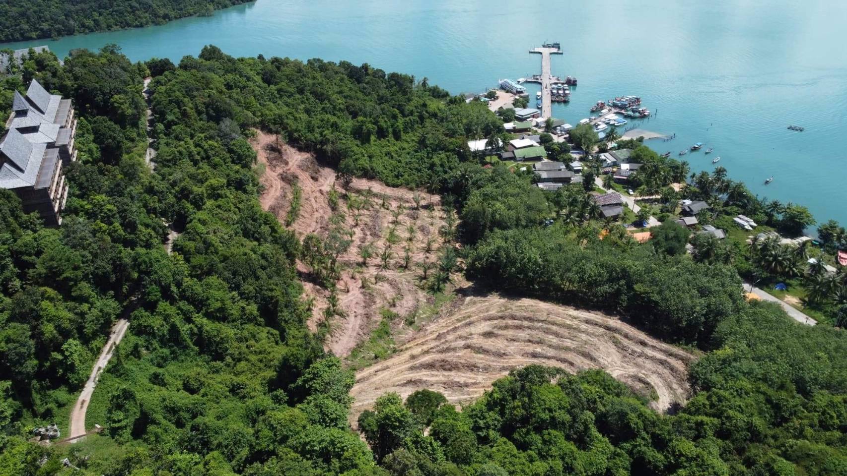 ด่วน-ขายที่ดินซีวิว-ด้านหลังติดสันติญาเกาะยาวใหญ่-รีสอร์ทแอนด์สปา