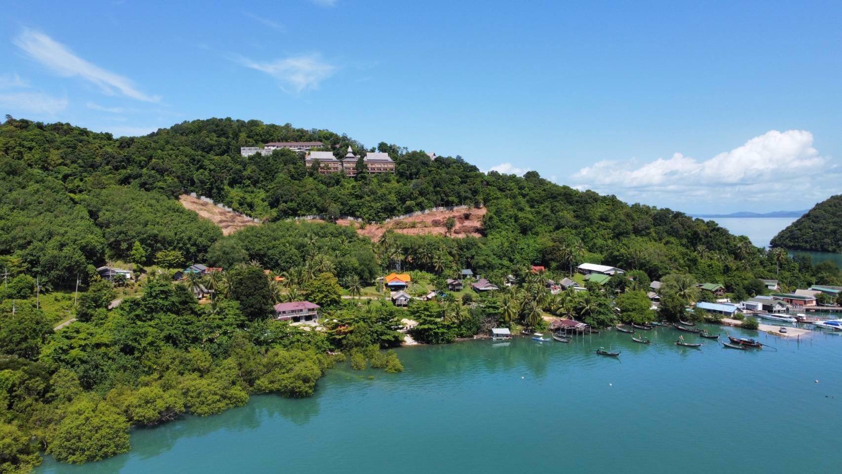 ด่วน-ขายที่ดินซีวิว-ด้านหลังติดสันติญาเกาะยาวใหญ่-รีสอร์ทแอนด์สปา