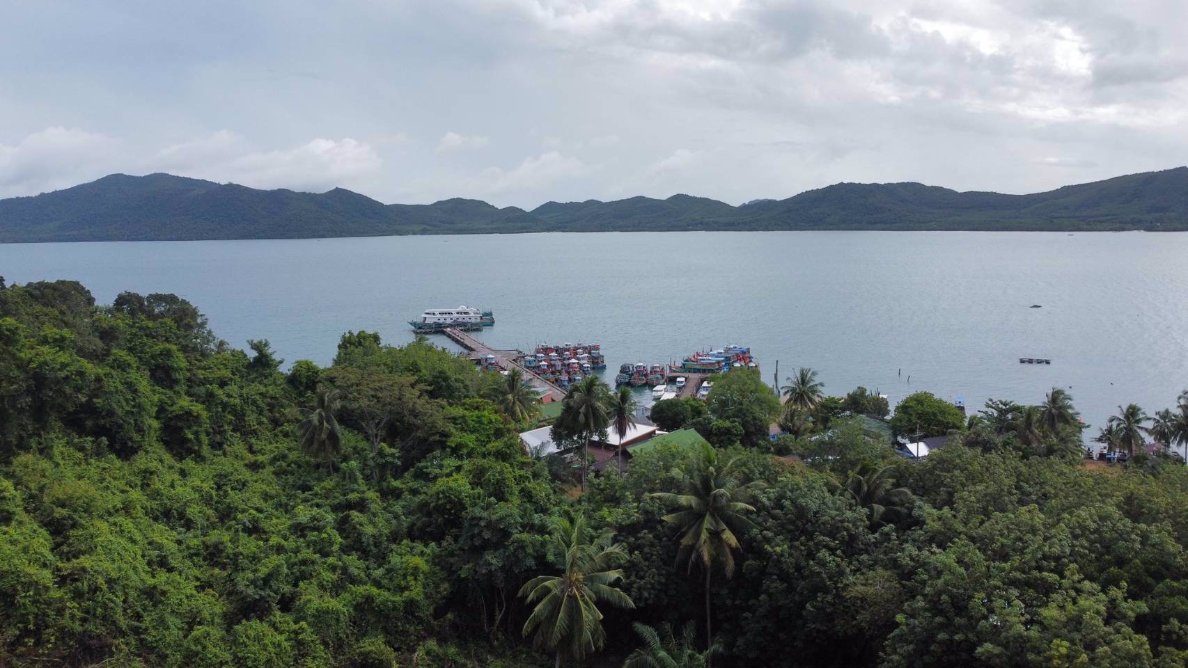 ด่วน-ขายที่ดินซีวิว-ด้านหลังติดสันติญาเกาะยาวใหญ่-รีสอร์ทแอนด์สปา