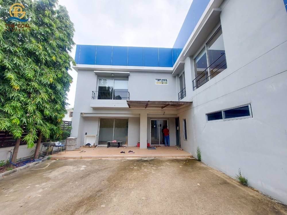 บ้านเดี่ยวพื้นที่เยอะ-จอดรถได้ถึง-10-คัน-เหมาะทำเป็นโฮมออฟฟิศ