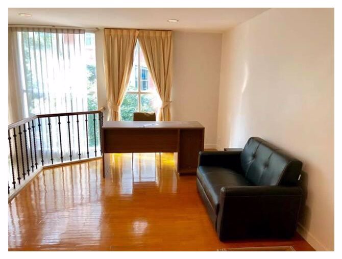 rsh195-ให้เช่าทาวน์เฮ้าส์-45-ชั้น-40-ตรว-4-ห้องนอน-บ้านกลางกรุง-ทองหล่อ-เฟอร์ครบ