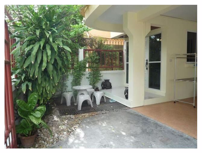 rsh194-ให้เช่าบ้านเดี่ยว-4-ชั้น-หลังมุม-40-ตรว-4-นอน-สุขุมวิท-31-รีโนเวทใหม่ทั้งหลัง