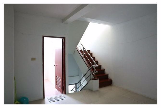 ให้เช่าทาวน์เฮาส์-3-ชั้นครึ่ง-40-ตารางวา-ห้องหัวมุม-ลาดพร้าว94-เหมาะทำออฟฟิศ