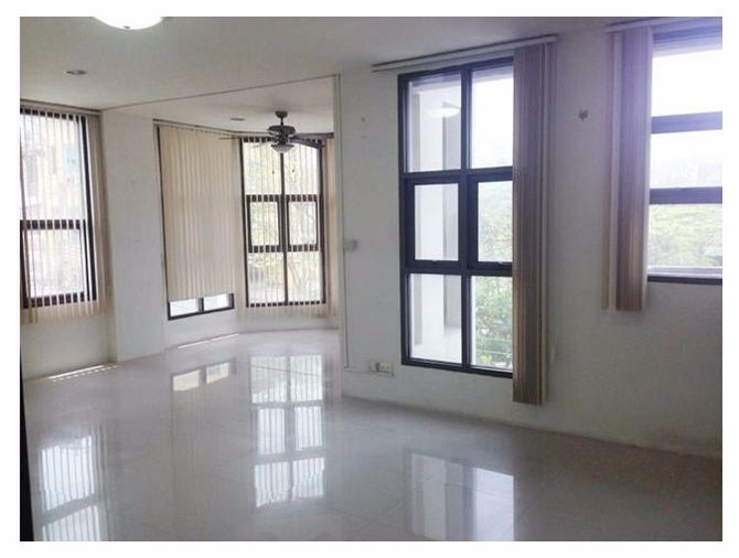 ให้เช่าทาวน์เฮาส์-3-ชั้นครึ่ง-40-ตารางวา-ห้องหัวมุม-ลาดพร้าว94-เหมาะทำออฟฟิศ