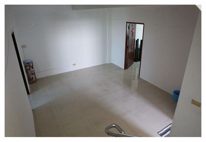 ให้เช่าทาวน์เฮาส์-3-ชั้นครึ่ง-40-ตารางวา-ห้องหัวมุม-ลาดพร้าว94-เหมาะทำออฟฟิศ